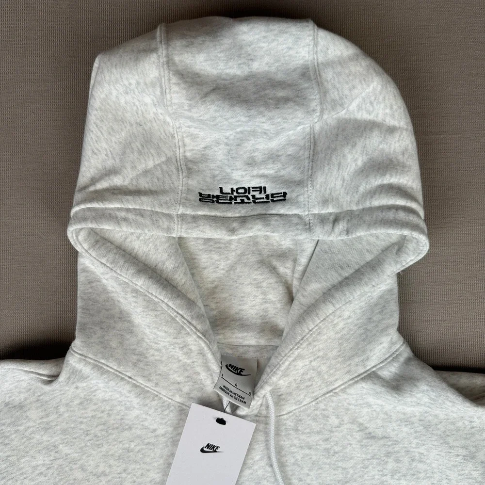 Nike BTS World Tour 2026-2027 Hoodie Grey Heather Graphic Fleece Unisex Large